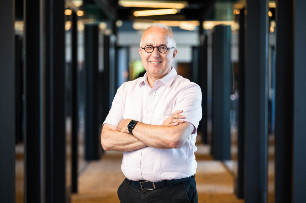 Portretfoto van John Smith, onderdeel van het FMXXL-team